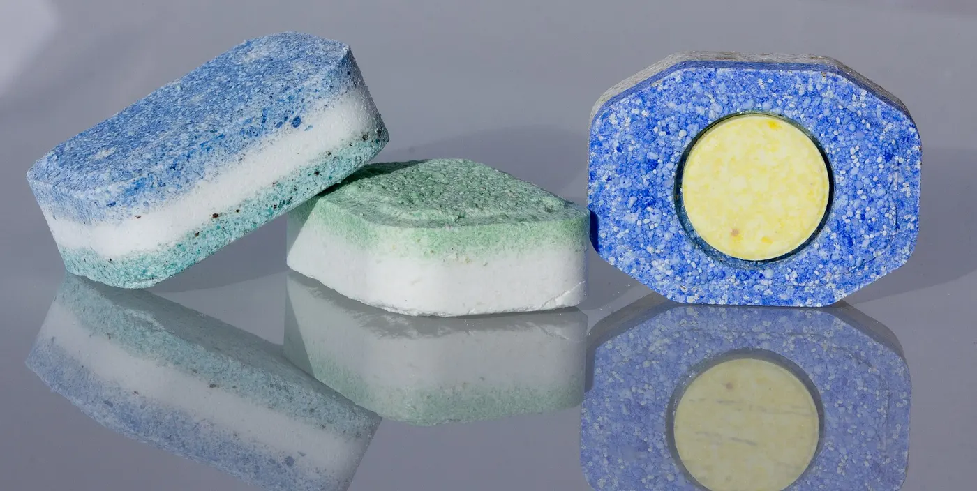 Tabs, Pulver oder Gel — was im Geschirrspüler wirklich besser ist